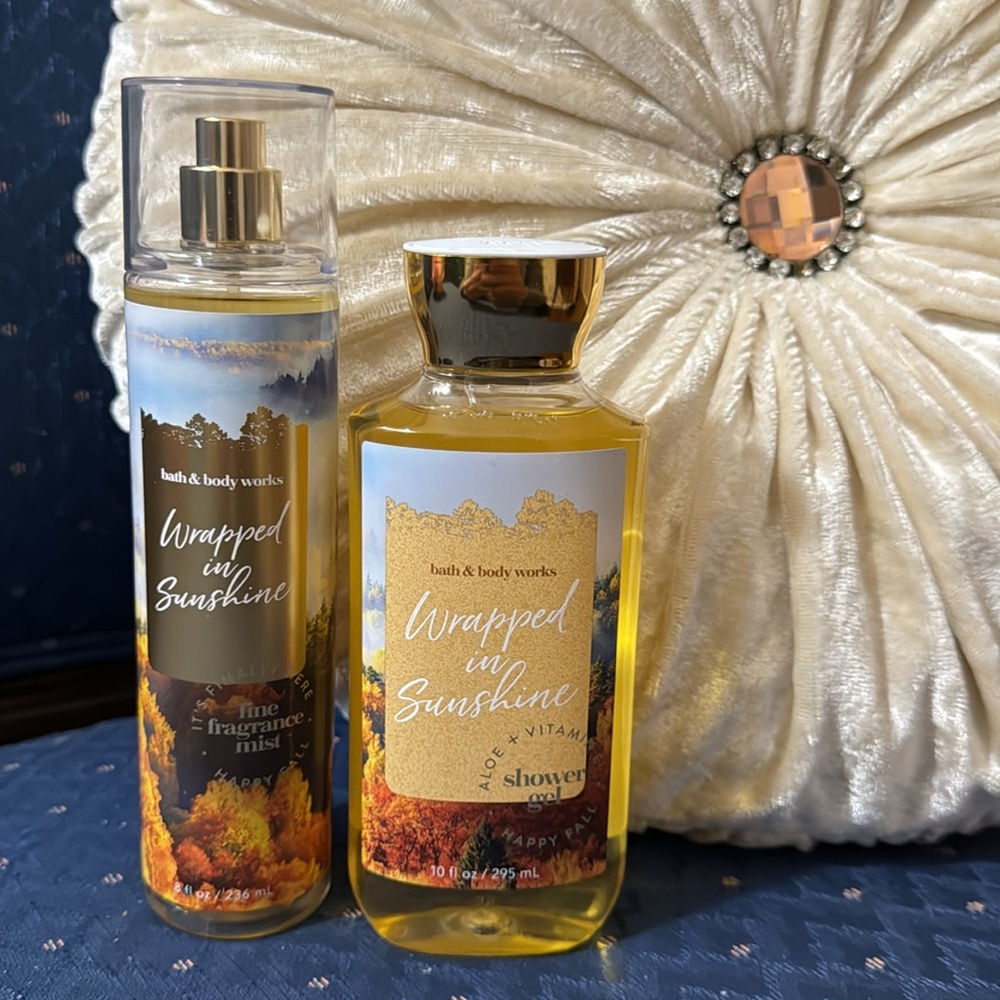 BATH & BODY WORKS SET. . . WRAPPED IN SUNSHINE SCENT - Picture 2 of 6